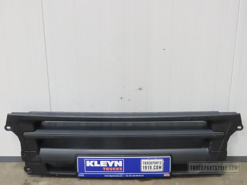 MAN Body & Chassis Parts Bumperdeel midden top TGS - Pare-chocs pour Camion: photos 1 MAN Body & Chassis Parts Bumperdeel midden top TGS - Pare-chocs pour Camion: photos 1