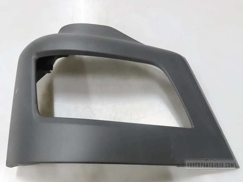 MAN Body & Chassis Parts Bumperzijdeel boven Re. TGS - Pare-chocs pour Camion: photos 1 MAN Body & Chassis Parts Bumperzijdeel boven Re. TGS - Pare-chocs pour Camion: photos 1