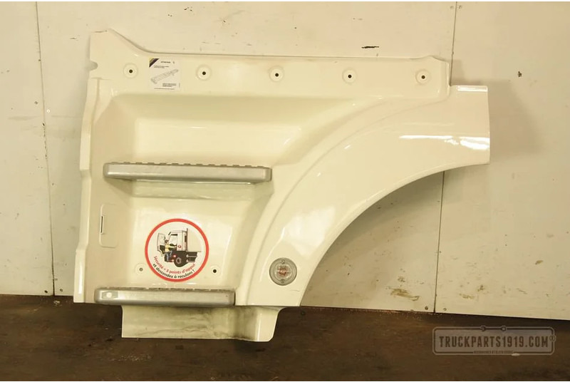 MAN Body & Chassis Parts Instapbak Li. - Marchepied pour Camion: photos 3 MAN Body & Chassis Parts Instapbak Li. - Marchepied pour Camion: photos 3