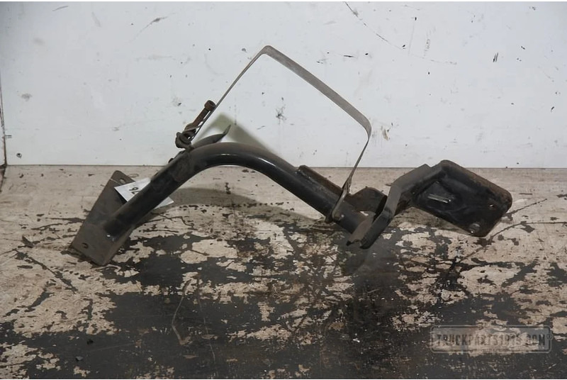 MAN Body & Chassis Parts Steun instap rechts - Marchepied pour Camion: photos 1 MAN Body & Chassis Parts Steun instap rechts - Marchepied pour Camion: photos 1