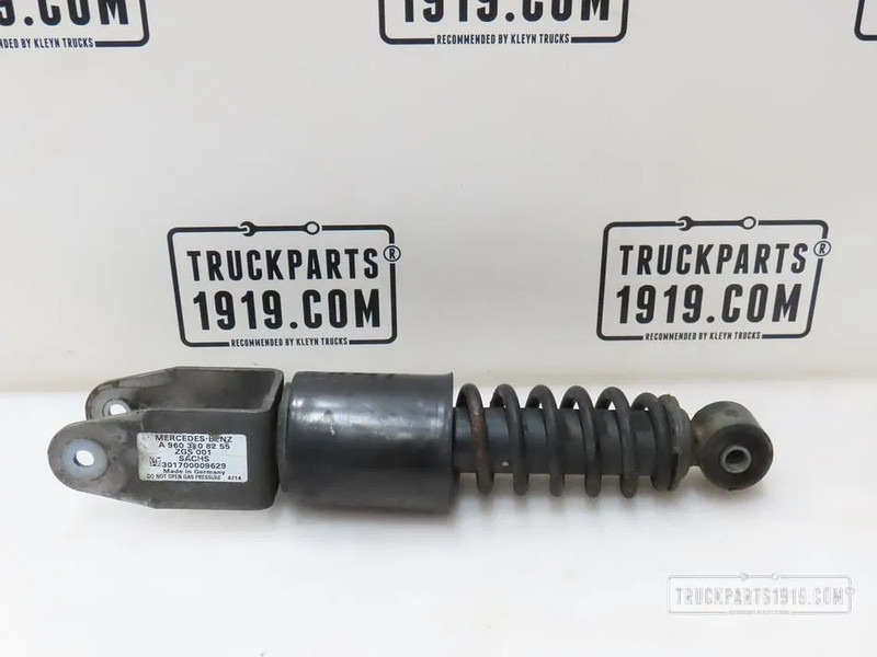 Mercedes-Benz Body & Chassis Parts Cabineschokbreker MB MP4 - Suspension de cabine pour Camion: photos 1 Mercedes-Benz Body & Chassis Parts Cabineschokbreker MB MP4 - Suspension de cabine pour Camion: photos 1