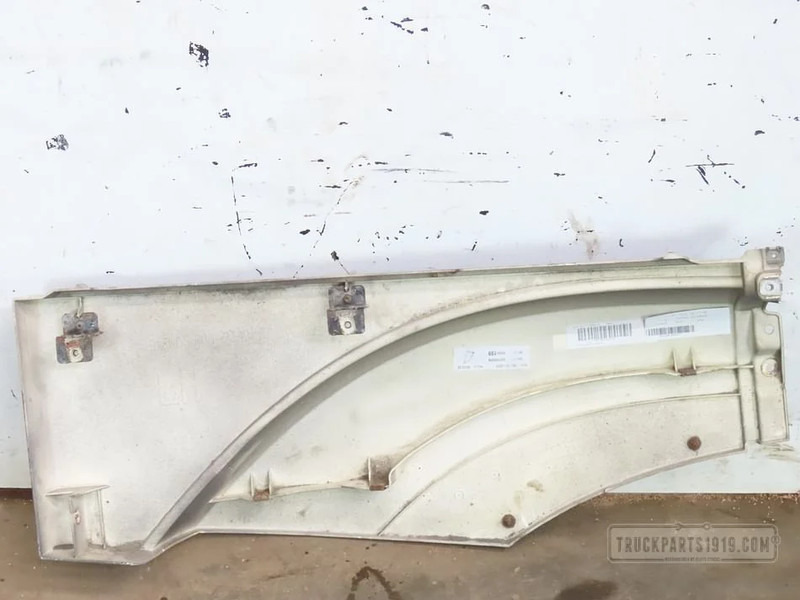 Mercedes-Benz Body & Chassis Parts Spatscherm verlenging LI. MB M - Aile pour Camion: photos 2 Mercedes-Benz Body & Chassis Parts Spatscherm verlenging LI. MB M - Aile pour Camion: photos 2