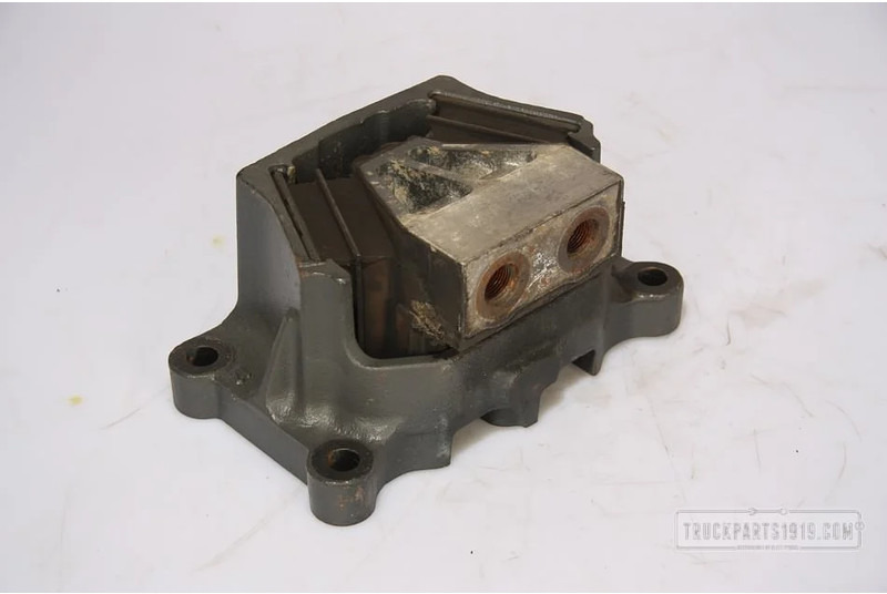 Mercedes-Benz Engines & Parts Motorsteun - Support de moteur pour Camion: photos 1 Mercedes-Benz Engines & Parts Motorsteun - Support de moteur pour Camion: photos 1