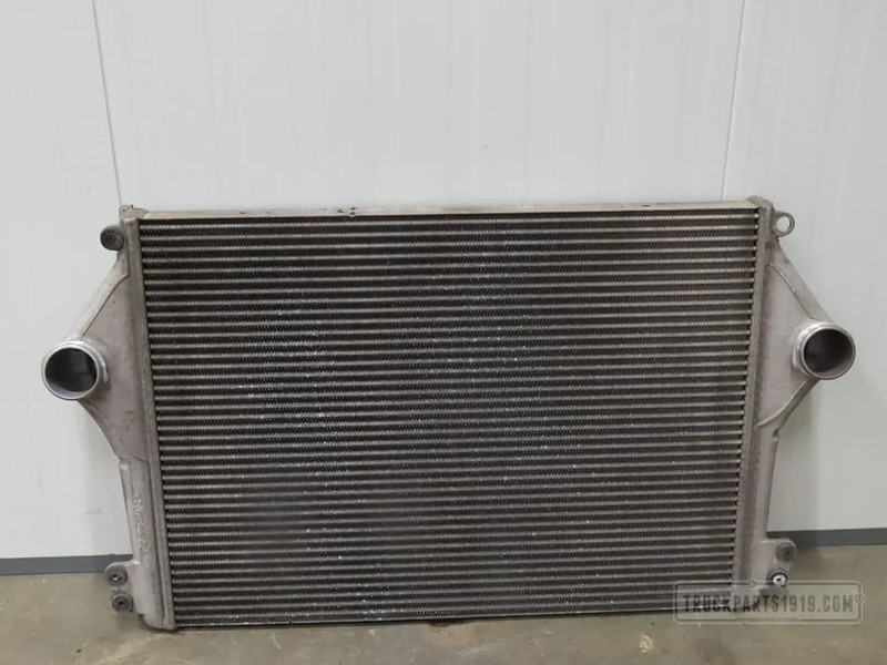 Scania 2433149 Interkoeler - Radiateur pour Camion: photos 2 Scania 2433149 Interkoeler - Radiateur pour Camion: photos 2