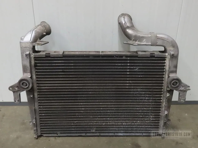 Scania Cooling System Interkoeler Scania P - Radiateur pour Camion: photos 2 Scania Cooling System Interkoeler Scania P - Radiateur pour Camion: photos 2