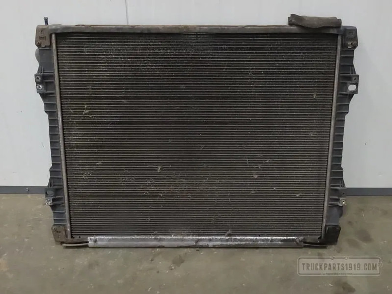Scania Cooling System Radiateur Scania P - Radiateur pour Camion: photos 2 Scania Cooling System Radiateur Scania P - Radiateur pour Camion: photos 2
