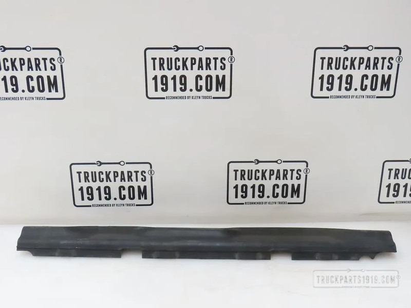 Volvo 23030550 Radiateur - Radiateur pour Camion: photos 1 Volvo 23030550 Radiateur - Radiateur pour Camion: photos 1