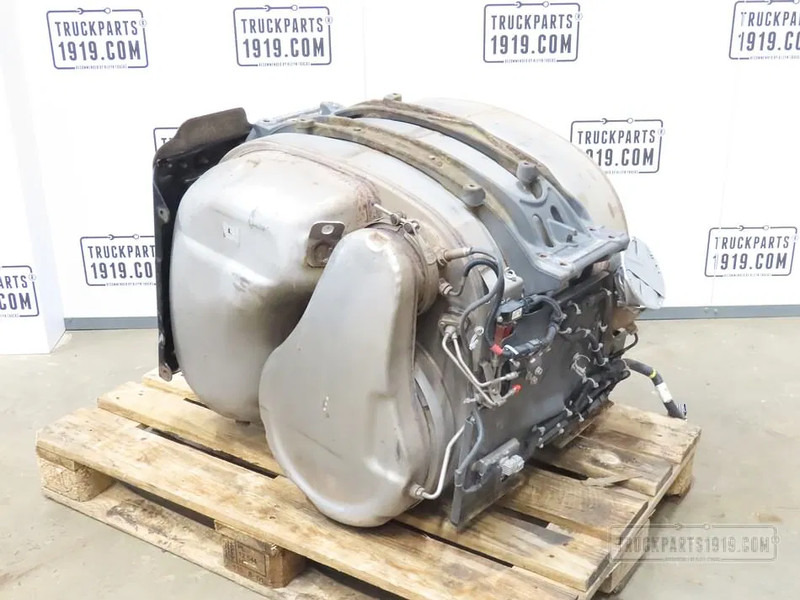 Volvo Exhaust System Katalysator Volvo - Catalyseur pour Camion: photos 1 Volvo Exhaust System Katalysator Volvo - Catalyseur pour Camion: photos 1