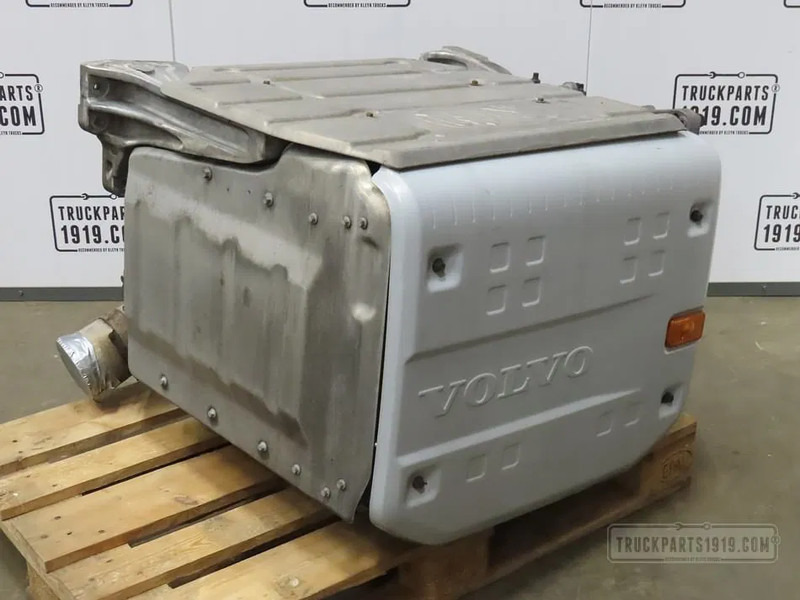 Volvo Exhaust System Katalysator Volvo - Catalyseur pour Camion: photos 1 Volvo Exhaust System Katalysator Volvo - Catalyseur pour Camion: photos 1