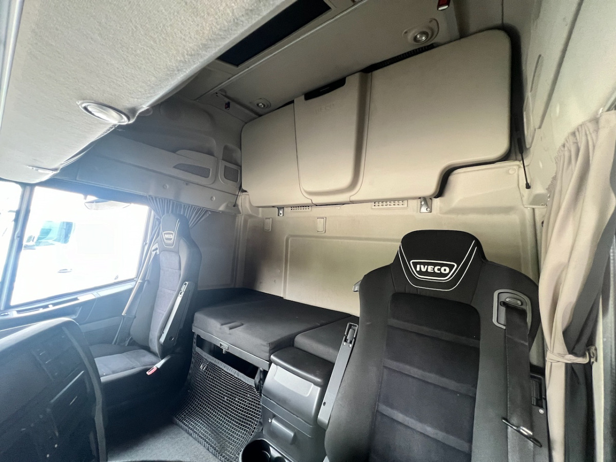 IVECO 190S46 Stralis - Camion fourgon: photos 5 IVECO 190S46 Stralis - Camion fourgon: photos 5