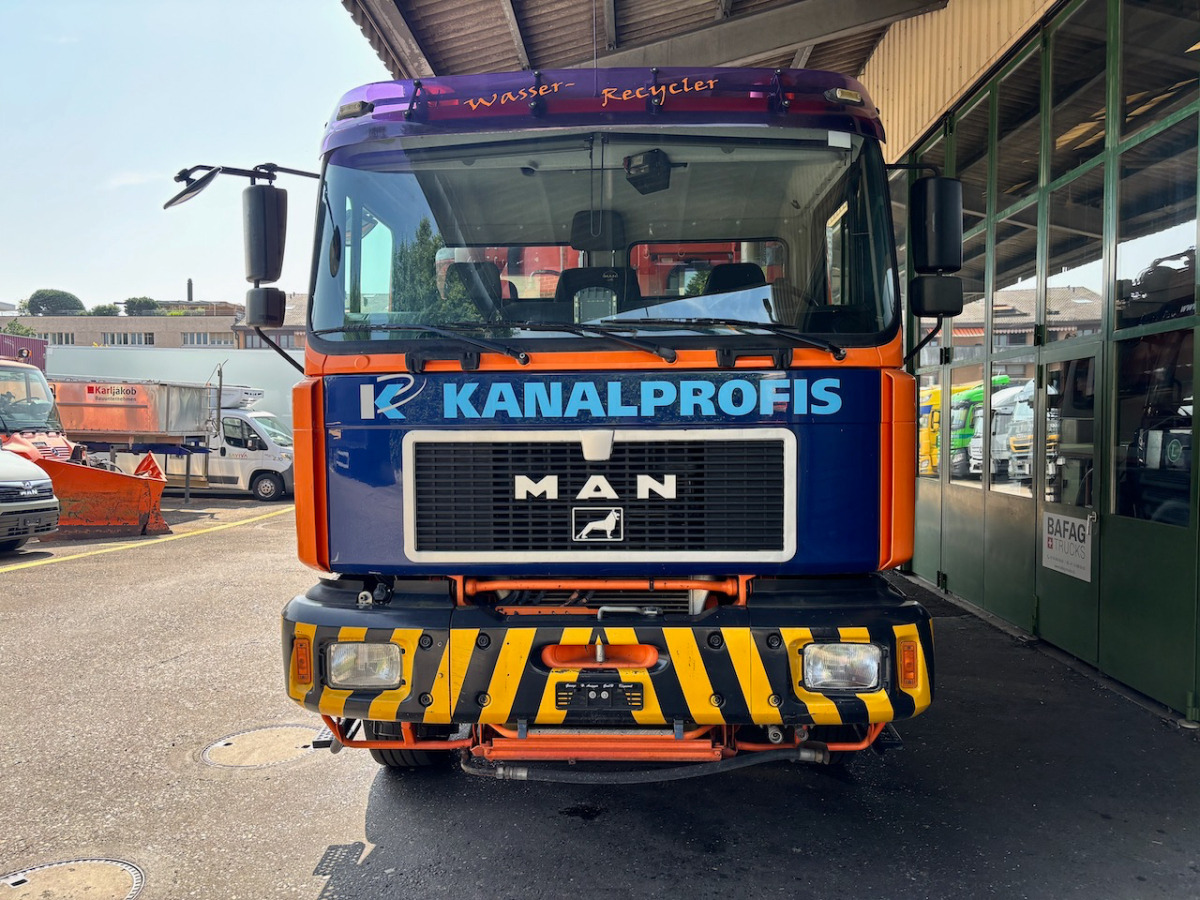 MAN 28.464 FNL 6x2 - Camion hydrocureur: photos 3 MAN 28.464 FNL 6x2 - Camion hydrocureur: photos 3
