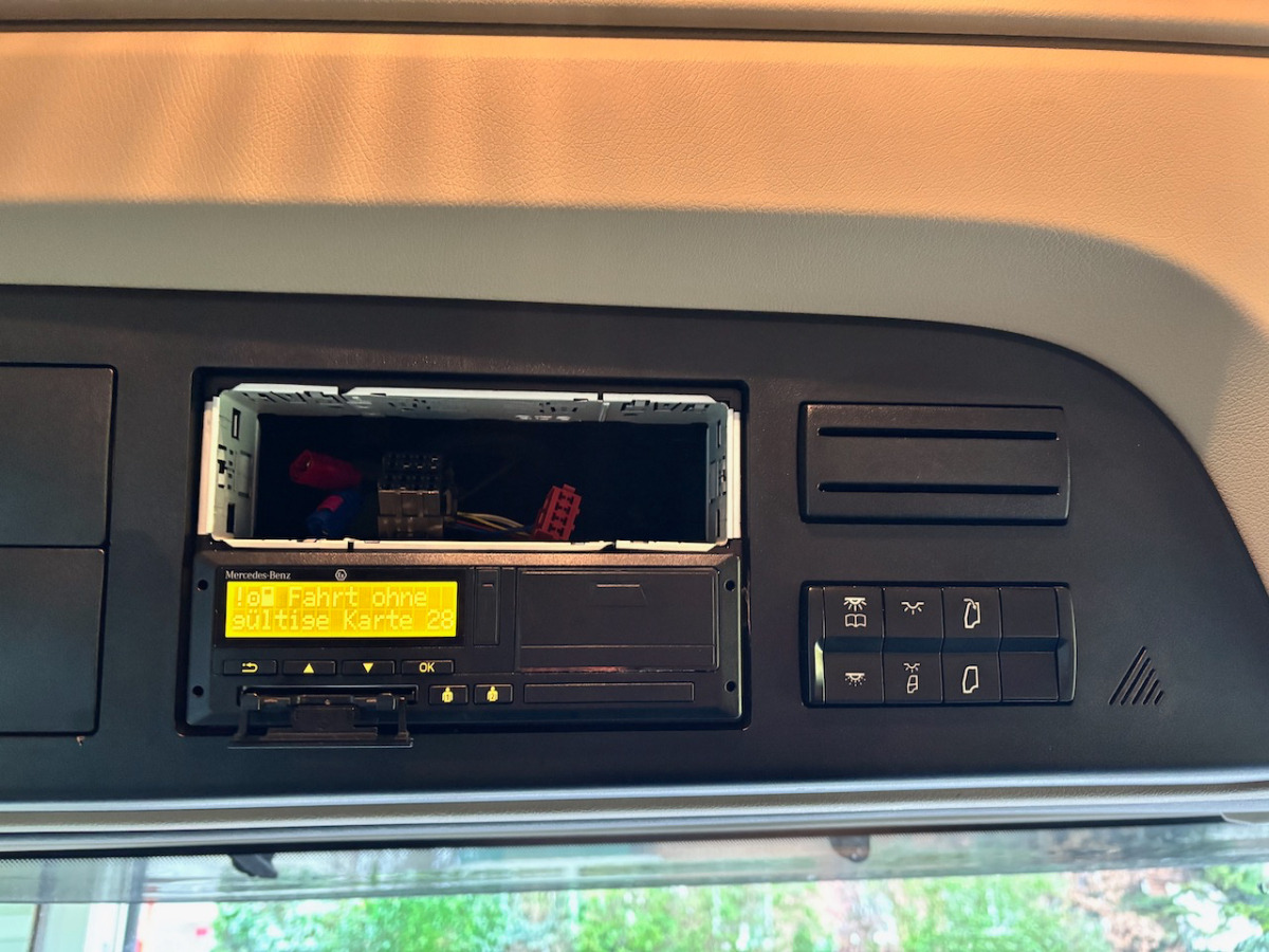 Camion porte-conteneur/ Caisse mobile MERCEDES 2543 6x2: photos 12 Camion porte-conteneur/ Caisse mobile MERCEDES 2543 6x2: photos 12