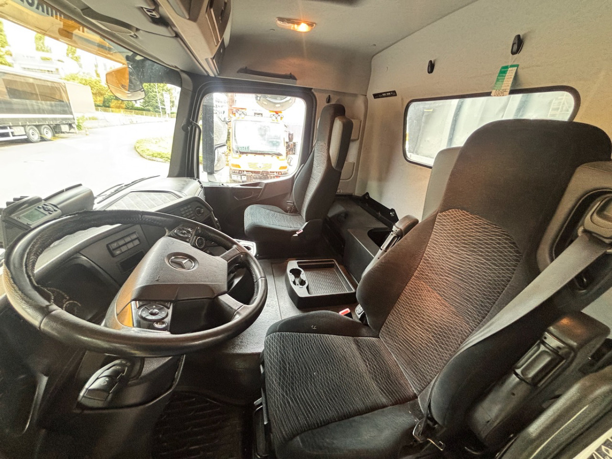 MERCEDES Arocs 3251 - Camion benne: photos 4 MERCEDES Arocs 3251 - Camion benne: photos 4