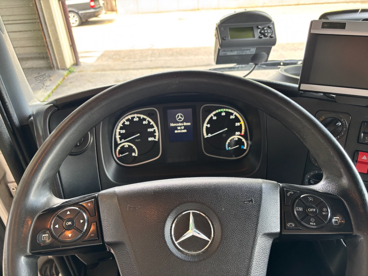 MERCEDES Atego 1530 - Camion fourgon: photos 5 MERCEDES Atego 1530 - Camion fourgon: photos 5