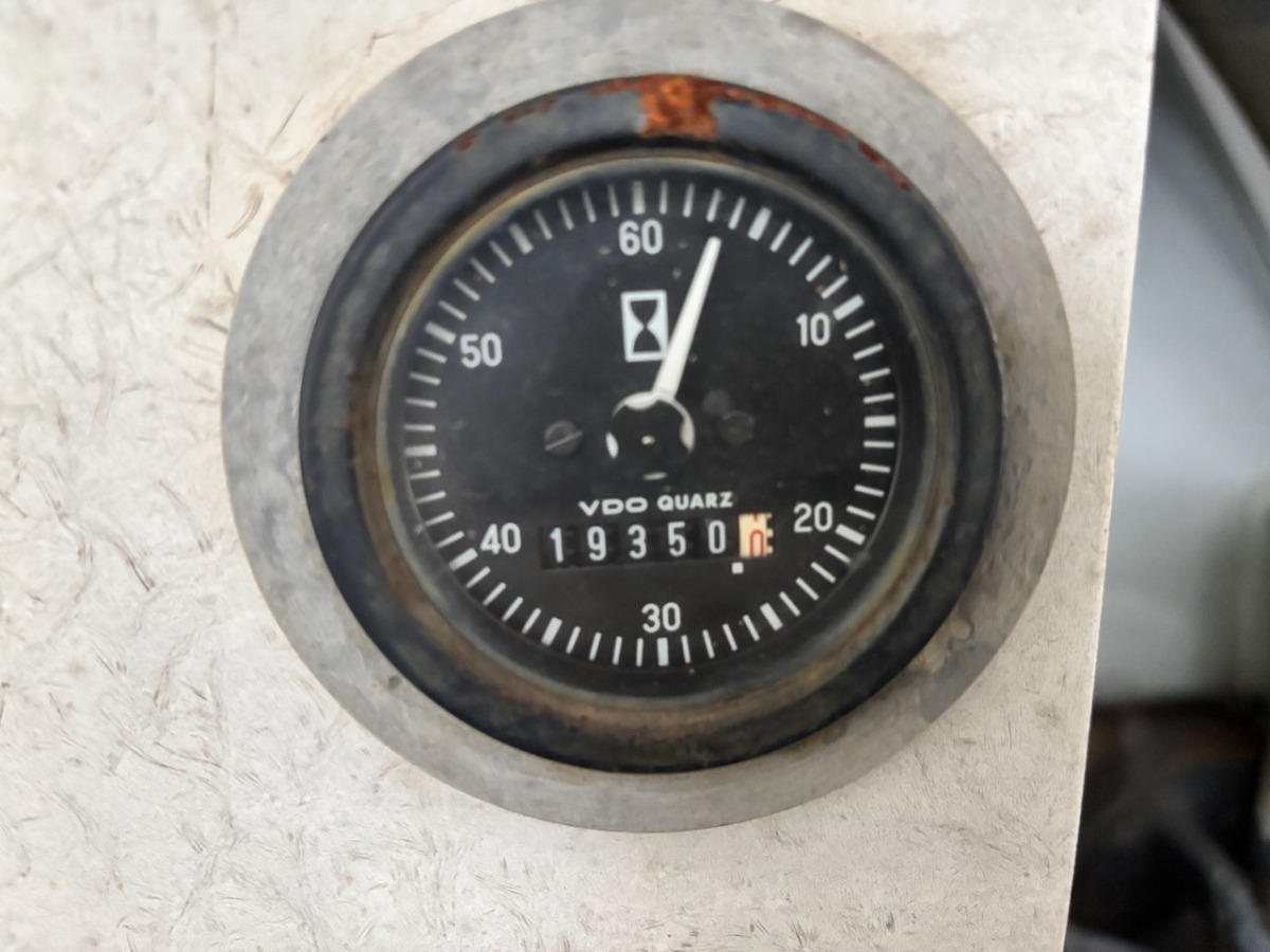 Camion malaxeur SCANIA P124CB8x4: photos 15 Camion malaxeur SCANIA P124CB8x4: photos 15