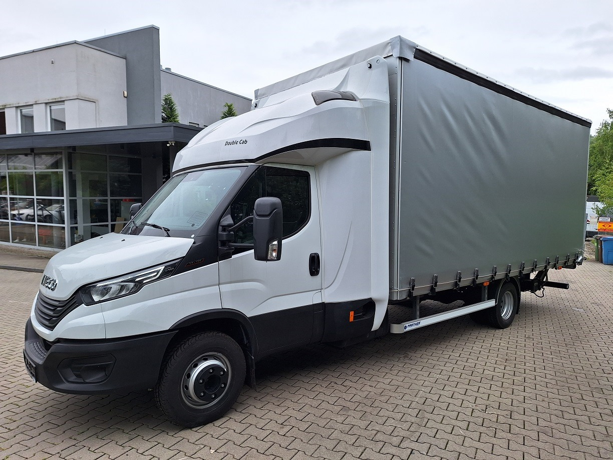 Iveco Daily 70C18A8 Backsleeper BÄR - Véhicule utilitaire plateau baché: photos 1 Iveco Daily 70C18A8 Backsleeper BÄR - Véhicule utilitaire plateau baché: photos 1