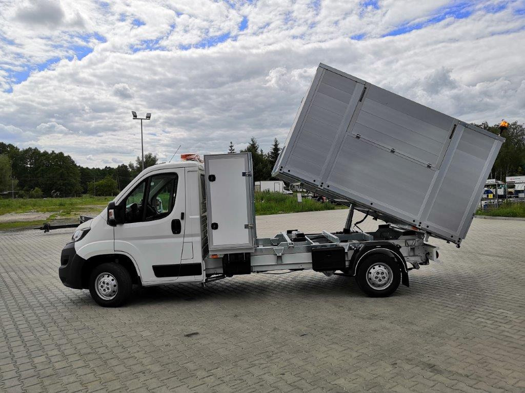 Renault Master 170 Kipper - Véhicule utilitaire benne: photos 1 Renault Master 170 Kipper - Véhicule utilitaire benne: photos 1