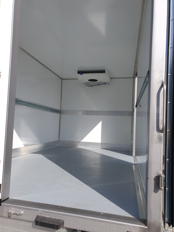 Renault Master Kühlkoffer O°/+20°C 230V Standkühlung - Véhicule utilitaire frigorifique: photos 4 Renault Master Kühlkoffer O°/+20°C 230V Standkühlung - Véhicule utilitaire frigorifique: photos 4