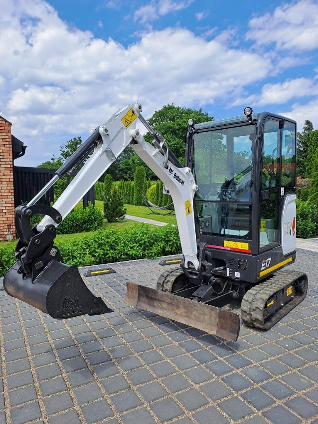 Bobcat E17 - Mini pelle: photos 1 Bobcat E17 - Mini pelle: photos 1