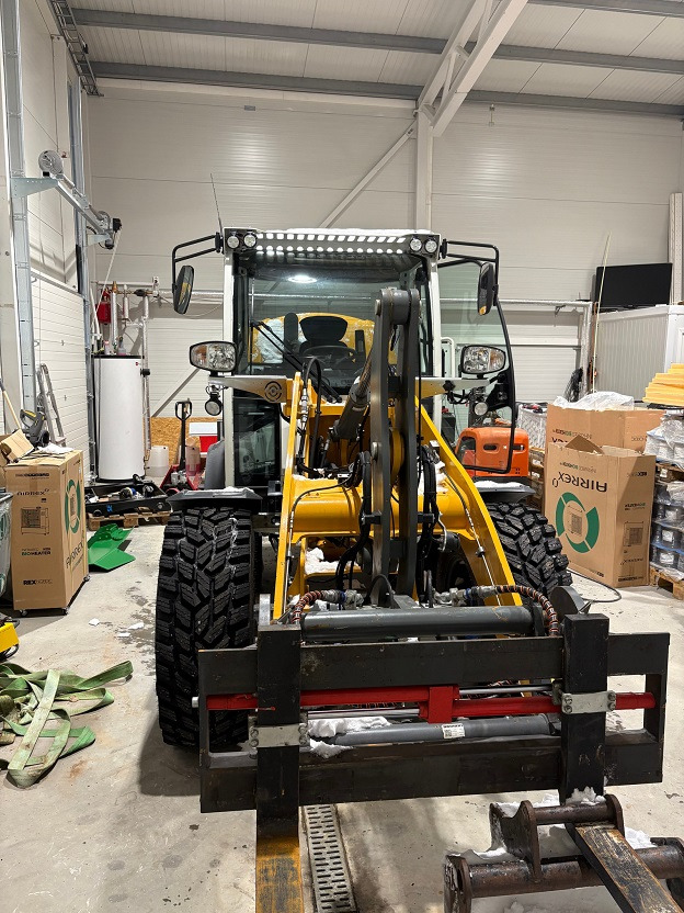LIEBHERR L506C - Chargeuse sur pneus: photos 3 LIEBHERR L506C - Chargeuse sur pneus: photos 3