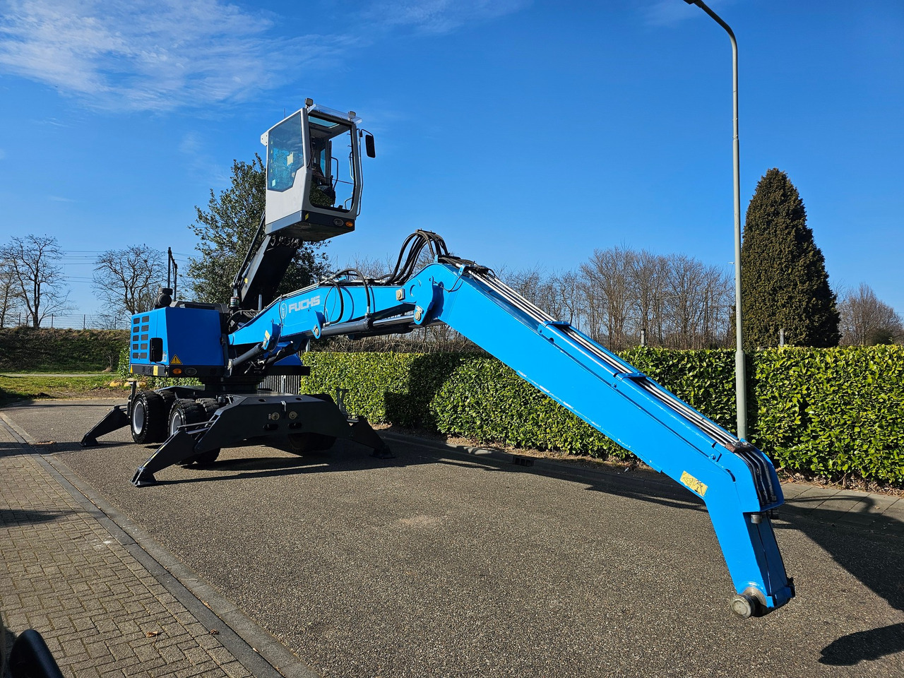 Fuchs MHL 320 With Multi Purpose Stick And Magnet System - Pelle de manutention: photos 4 Fuchs MHL 320 With Multi Purpose Stick And Magnet System - Pelle de manutention: photos 4