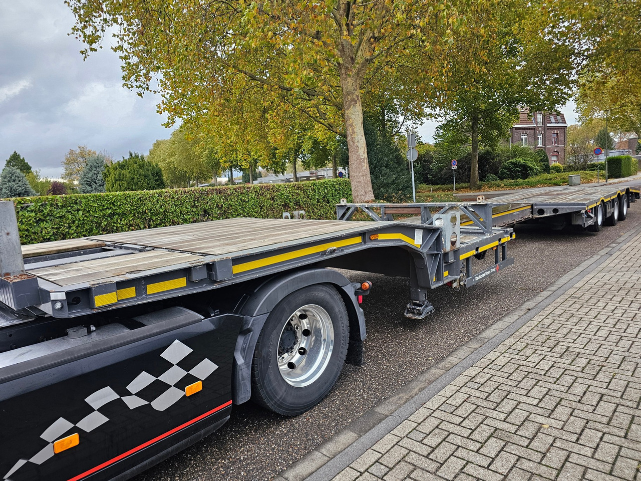 Meusburger MTS-3 - Semi-remorque surbaissé: photos 2 Meusburger MTS-3 - Semi-remorque surbaissé: photos 2