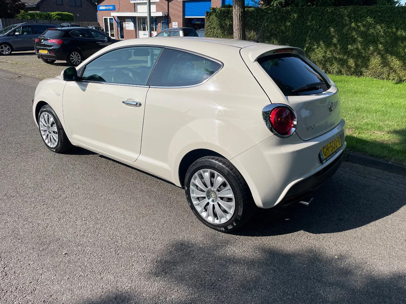 Alfa Romeo MiTo ALFA MITO Diesel ZEER MOOI - Voiture à hayon: photos 3 Alfa Romeo MiTo ALFA MITO Diesel ZEER MOOI - Voiture à hayon: photos 3