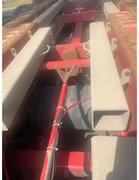 Renders 2x 20 1x 30 1x 40 in prijs verlaagt - Semi-remorque porte-conteneur/ Caisse mobile: photos 5 Renders 2x 20 1x 30 1x 40 in prijs verlaagt - Semi-remorque porte-conteneur/ Caisse mobile: photos 5