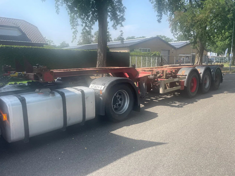 Renders 2x 20 1x 30 1x 40 in prijs verlaagt - Semi-remorque porte-conteneur/ Caisse mobile: photos 1 Renders 2x 20 1x 30 1x 40 in prijs verlaagt - Semi-remorque porte-conteneur/ Caisse mobile: photos 1