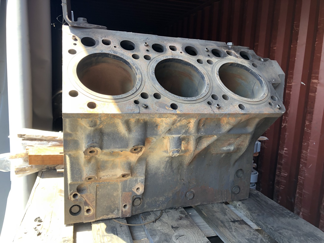 CRANKCASE-CRANKSHAFT ACTROS EURO2-3-4-5 - Bloc-cylindres pour Camion: photos 4 CRANKCASE-CRANKSHAFT ACTROS EURO2-3-4-5 - Bloc-cylindres pour Camion: photos 4