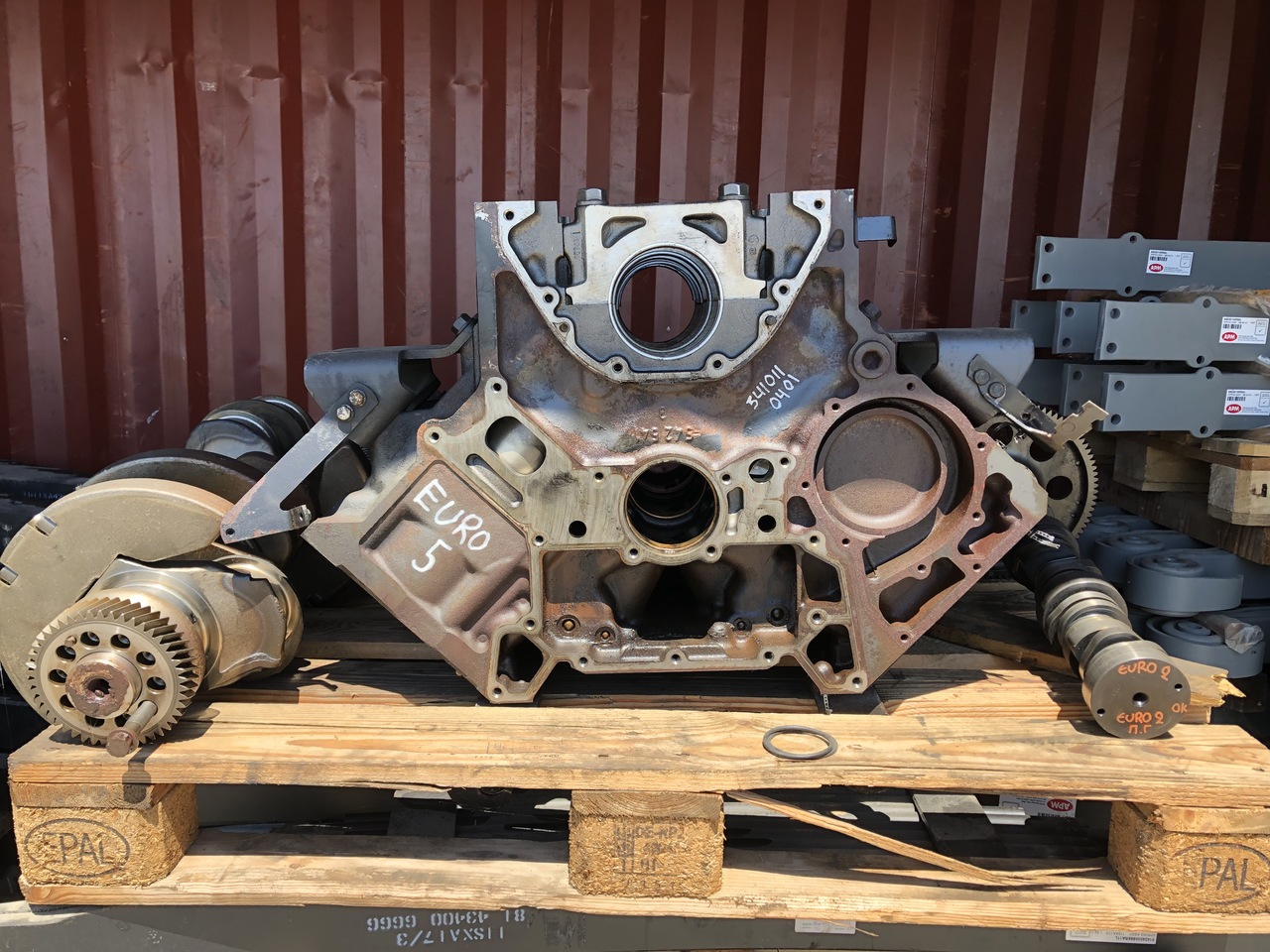 CRANKCASE-CRANKSHAFT ACTROS EURO2-3-4-5 - Bloc-cylindres pour Camion: photos 5 CRANKCASE-CRANKSHAFT ACTROS EURO2-3-4-5 - Bloc-cylindres pour Camion: photos 5