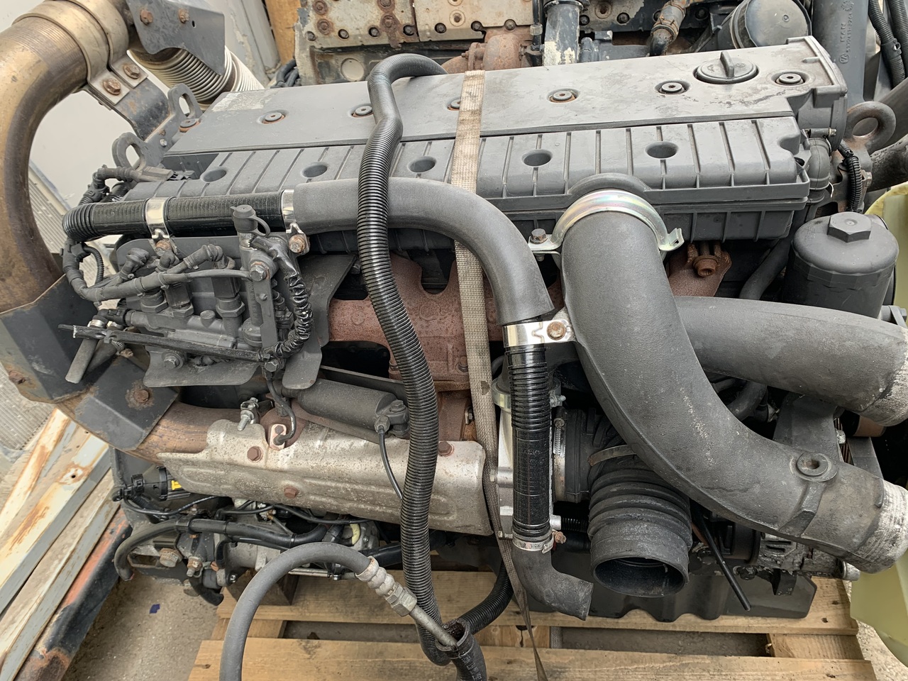 ENGINE ATEGO OM 906LA EURO 5 290PS - Moteur pour Camion: photos 3 ENGINE ATEGO OM 906LA EURO 5 290PS - Moteur pour Camion: photos 3