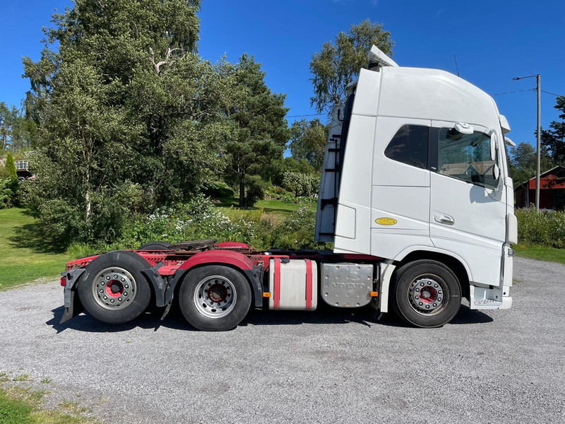 Volvo FH16 600 - Tracteur routier: photos 2 Volvo FH16 600 - Tracteur routier: photos 2