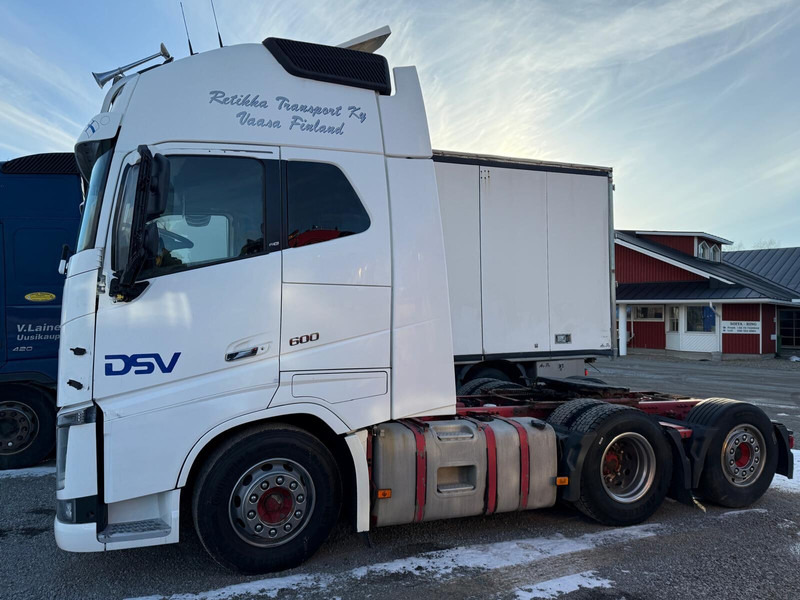 Volvo FH16 600 - Tracteur routier: photos 2 Volvo FH16 600 - Tracteur routier: photos 2