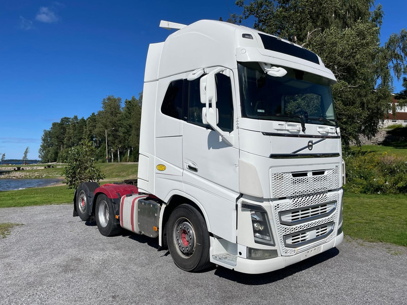Volvo FH16 600 - Tracteur routier: photos 1 Volvo FH16 600 - Tracteur routier: photos 1