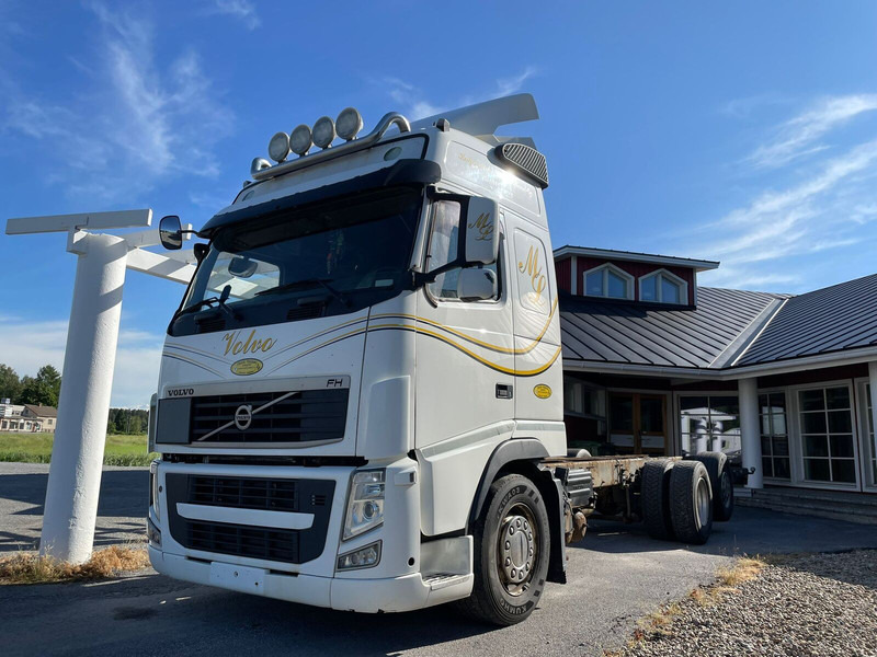 Volvo FH500 6x2 - Châssis cabine: photos 4 Volvo FH500 6x2 - Châssis cabine: photos 4
