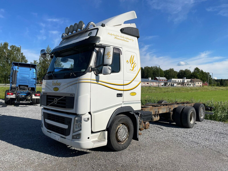 Volvo FH500 6x2 - Châssis cabine: photos 1 Volvo FH500 6x2 - Châssis cabine: photos 1
