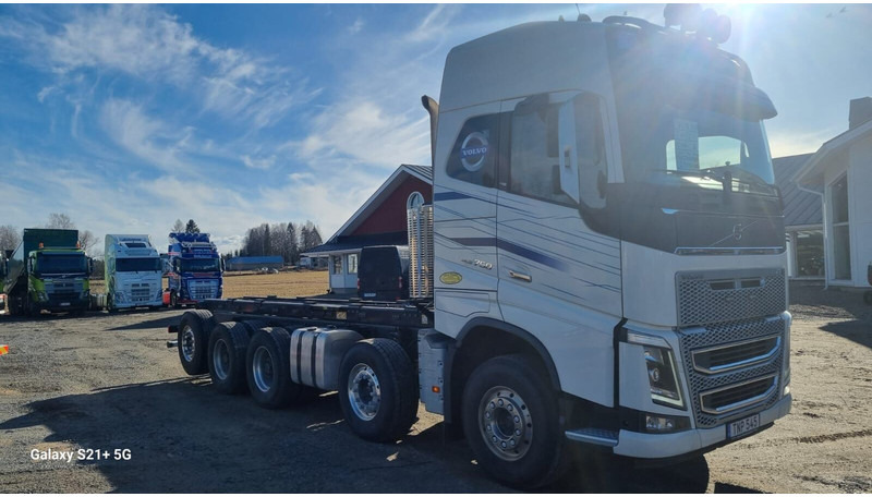 Volvo FH750 New engine and gearbox - Châssis cabine: photos 5 Volvo FH750 New engine and gearbox - Châssis cabine: photos 5
