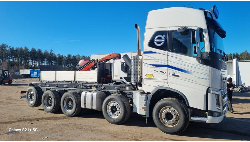 Volvo FH750 New engine and gearbox - Châssis cabine: photos 2 Volvo FH750 New engine and gearbox - Châssis cabine: photos 2