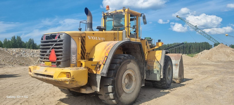 Volvo L220E - Chargeuse sur pneus: photos 2 Volvo L220E - Chargeuse sur pneus: photos 2