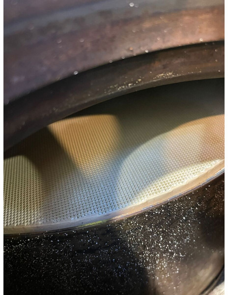 Volvo Silencer 21364822 23094588 - Catalyseur: photos 4 Volvo Silencer 21364822 23094588 - Catalyseur: photos 4