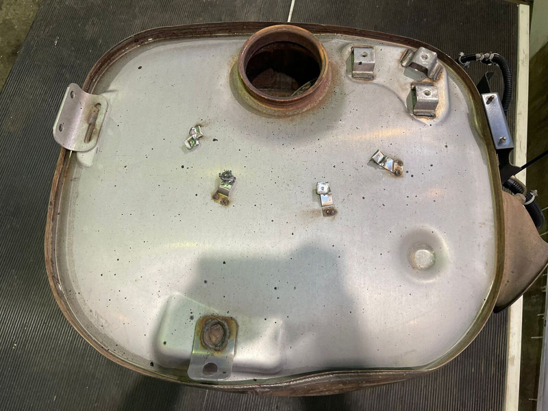 Volvo Silencer 21364822 23094588 - Catalyseur: photos 2 Volvo Silencer 21364822 23094588 - Catalyseur: photos 2