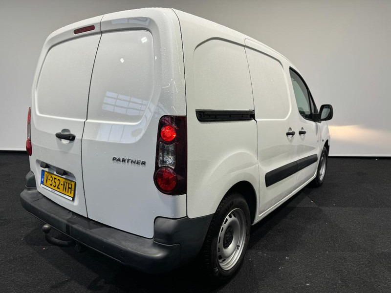 Peugeot Partner Partner L1H1. 1.6 HDi 75 Apk 2026. Airco - Fourgonnette: photos 3 Peugeot Partner Partner L1H1. 1.6 HDi 75 Apk 2026. Airco - Fourgonnette: photos 3
