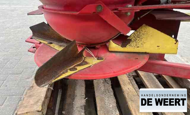 Lely centerliner stooier , front aandrijving - Distributeur d'engrais: photos 5 Lely centerliner stooier , front aandrijving - Distributeur d'engrais: photos 5