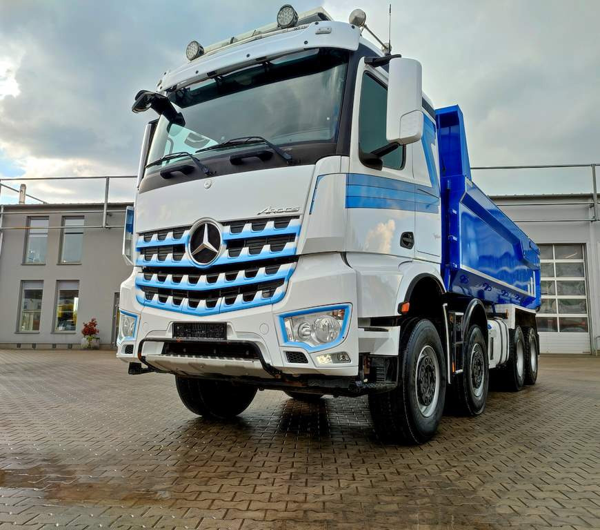 Mercedes-Benz Arocs 4151 - Camion benne: photos 2 Mercedes-Benz Arocs 4151 - Camion benne: photos 2