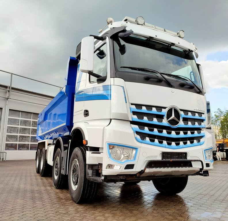 Mercedes-Benz Arocs 4151 - Camion benne: photos 4 Mercedes-Benz Arocs 4151 - Camion benne: photos 4