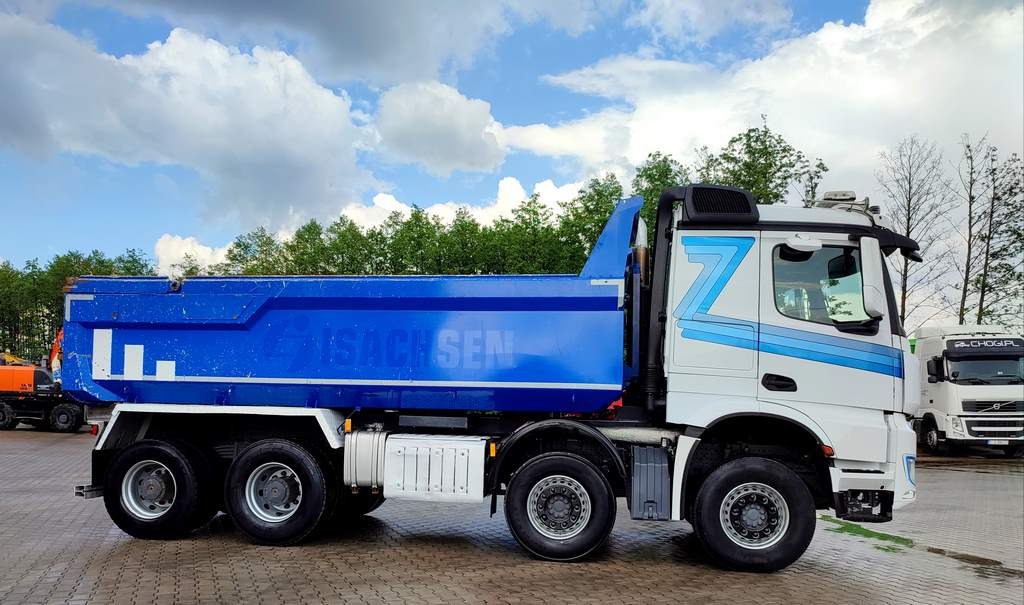Mercedes-Benz Arocs 4151 - Camion benne: photos 5 Mercedes-Benz Arocs 4151 - Camion benne: photos 5