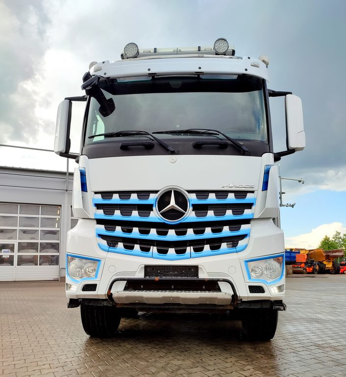 Mercedes-Benz Arocs 4151 - Camion benne: photos 3 Mercedes-Benz Arocs 4151 - Camion benne: photos 3