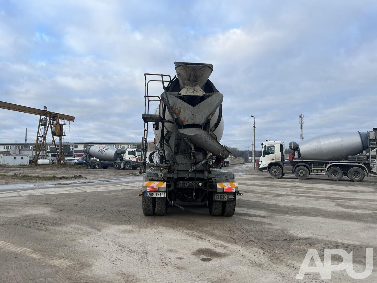 RENAULT KERAX + KIPPER - Camion malaxeur: photos 4 RENAULT KERAX + KIPPER - Camion malaxeur: photos 4