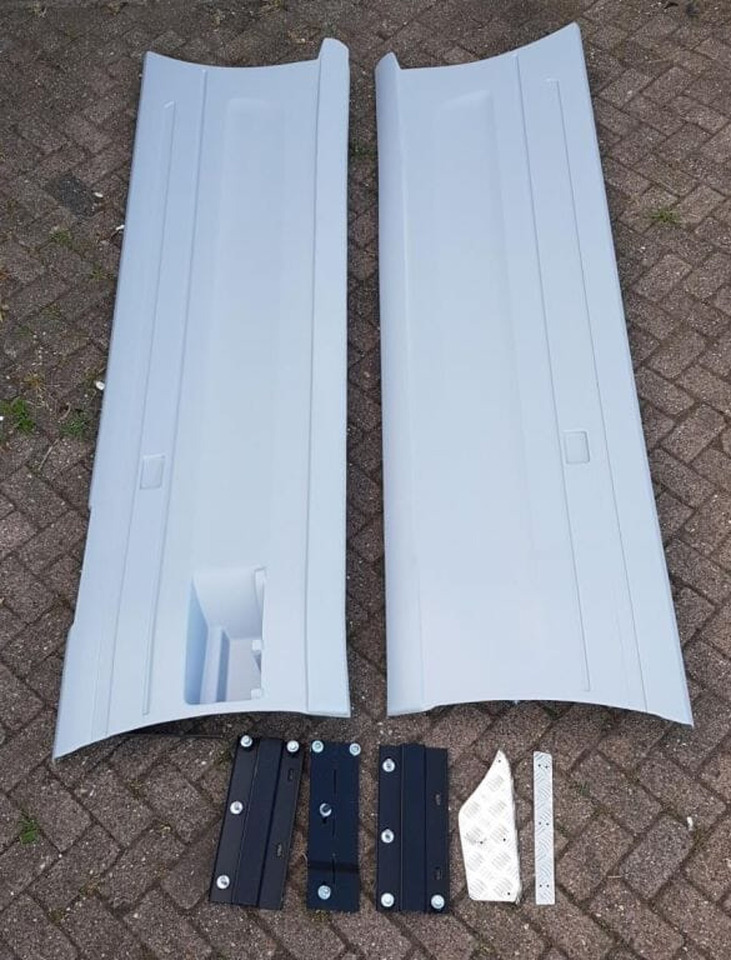 000009 SCANIA R ZIJSKIRT SET WB 3700 EURO 5 NO COLOR => 2013 JAAR - Pare-chocs pour Camion: photos 3 000009 SCANIA R ZIJSKIRT SET WB 3700 EURO 5 NO COLOR => 2013 JAAR - Pare-chocs pour Camion: photos 3